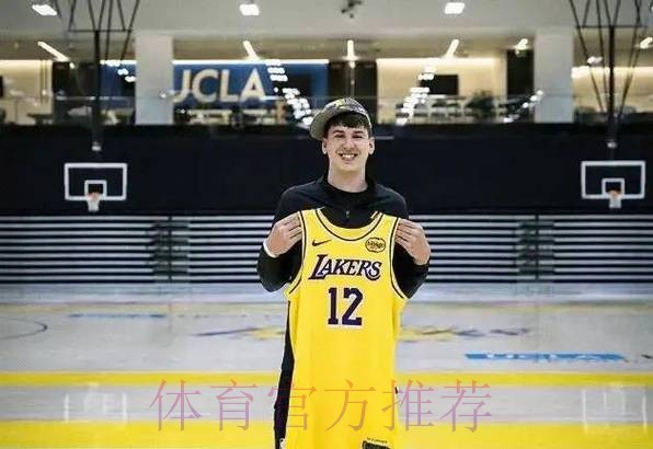 拉拉维亚全场5投仅1中，三分4中0得到2分5篮板2助攻1抢断